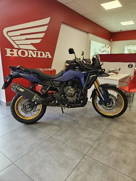 VSTROM 800 DE A2