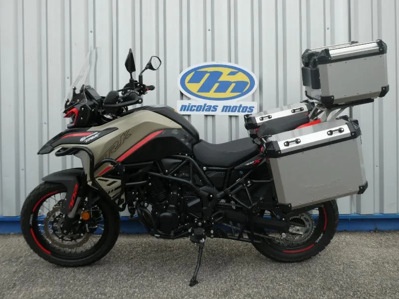 TRK  702  X