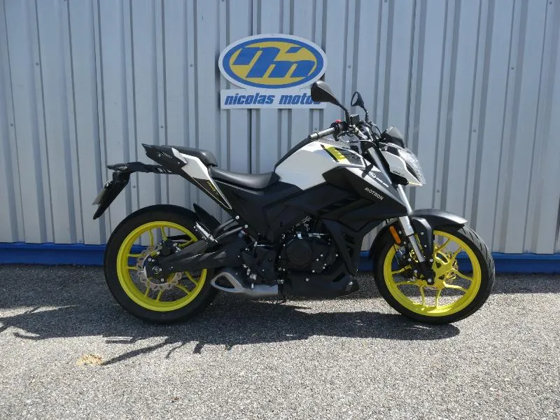 NOMAD 125