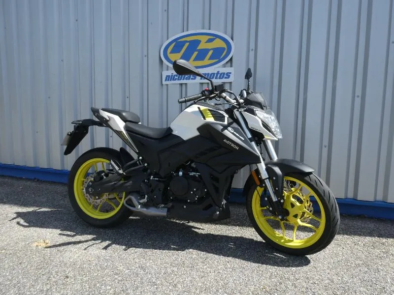 NOMAD 125