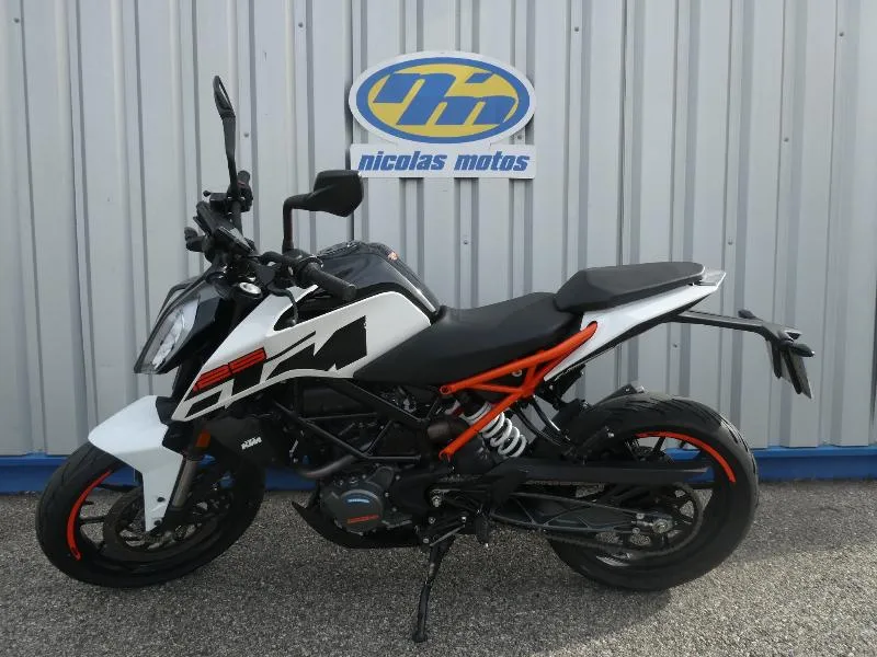 125 DUKE ABS
