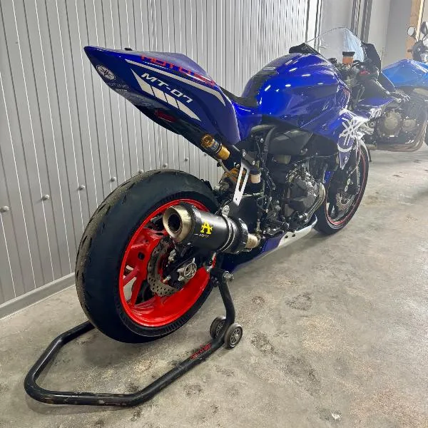 MT07