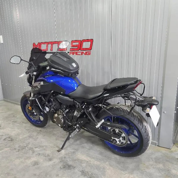MT07