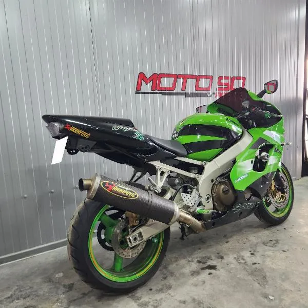 ZX9R