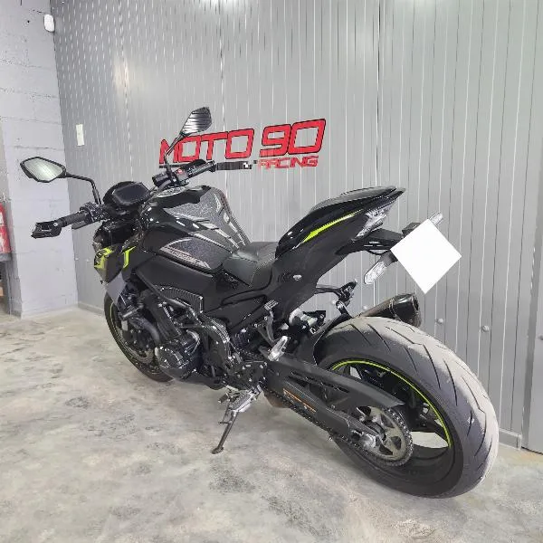Z 900