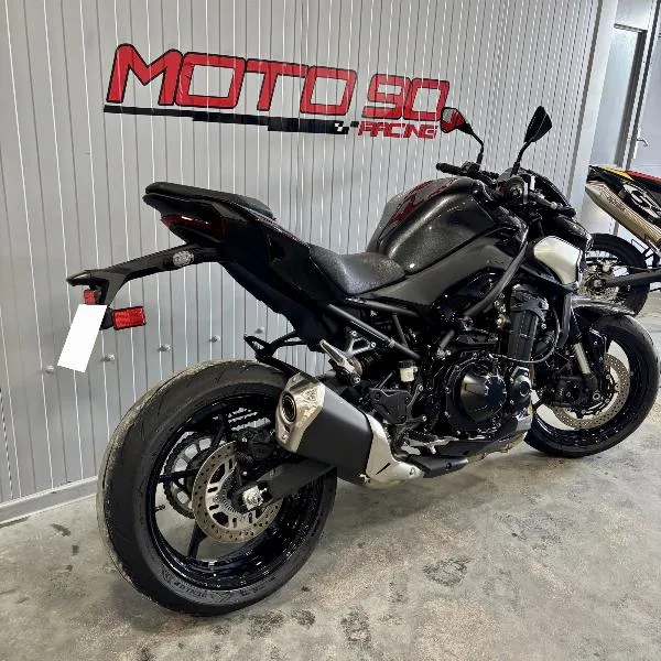 Z 900