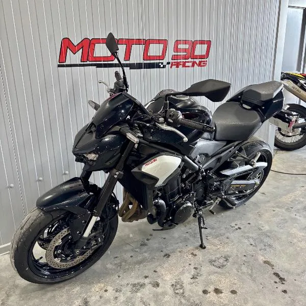 Z 900