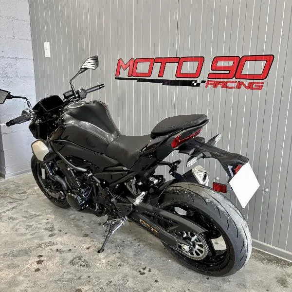 Z 900