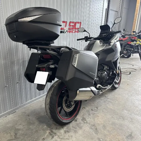 NT 1100