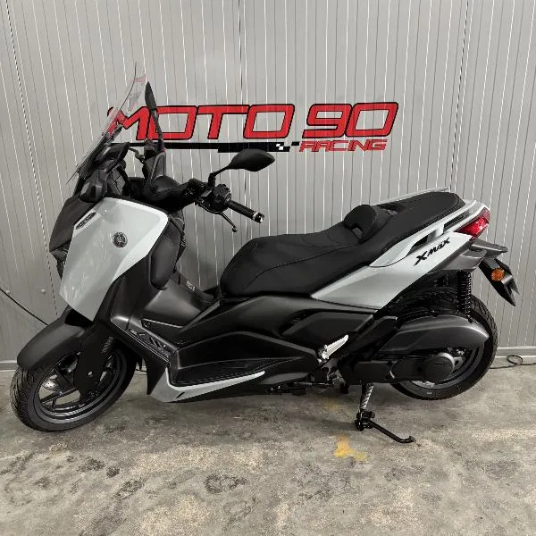 XMAX 125 TECH MAX