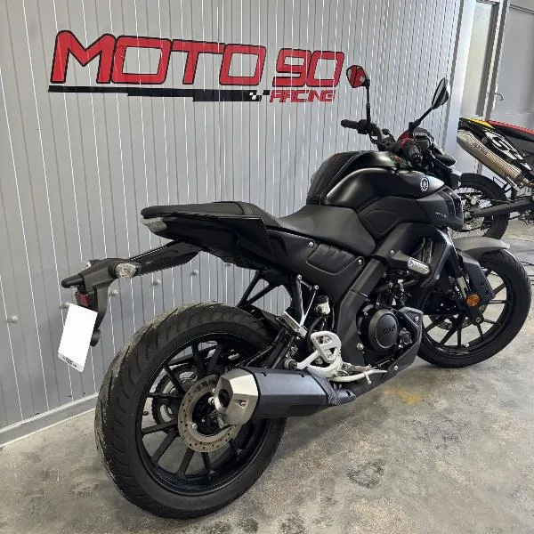 MT125 ABS