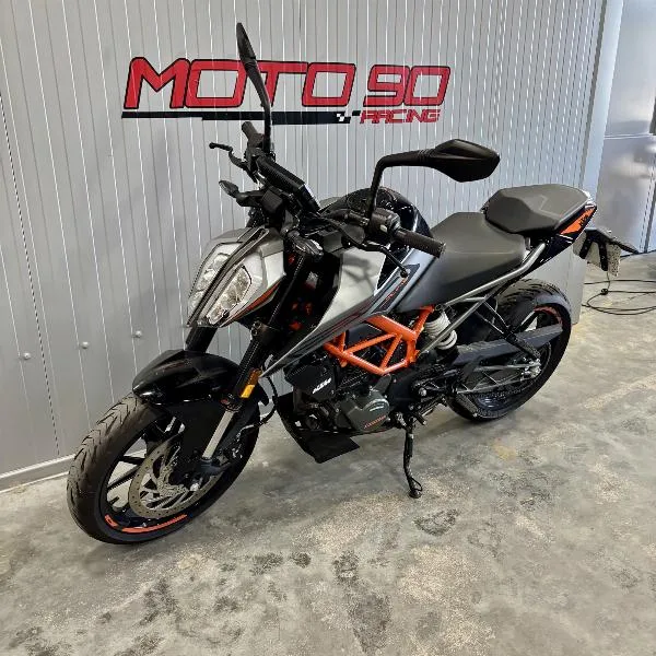 125 DUKE ABS