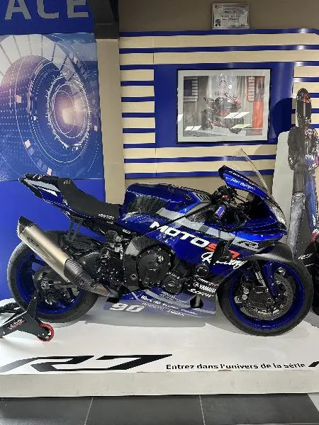 YZF 1000 R1