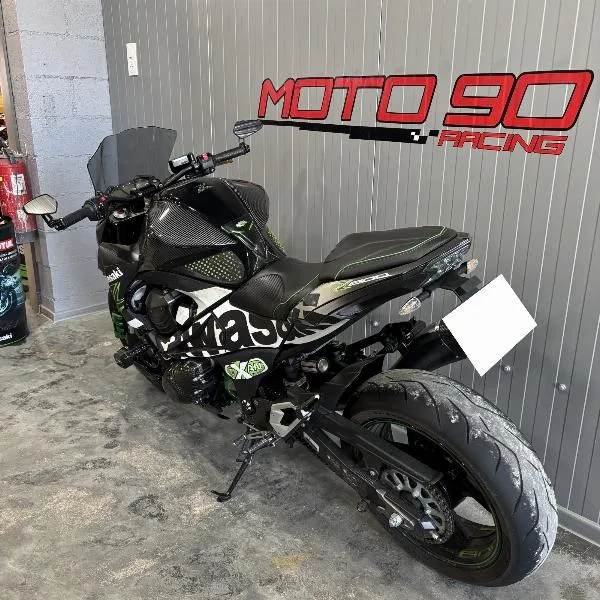 Z 800