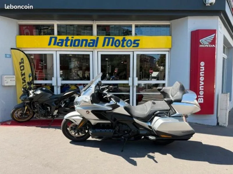 GL 1800 GOLDWING TOURING DCT