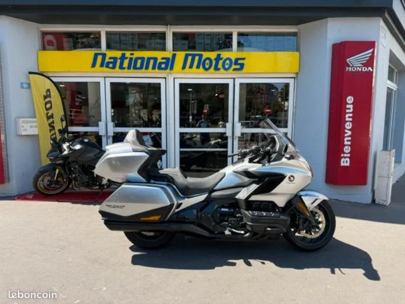 GL 1800 GOLDWING TOURING DCT