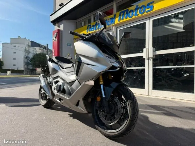 NSS FORZA 750