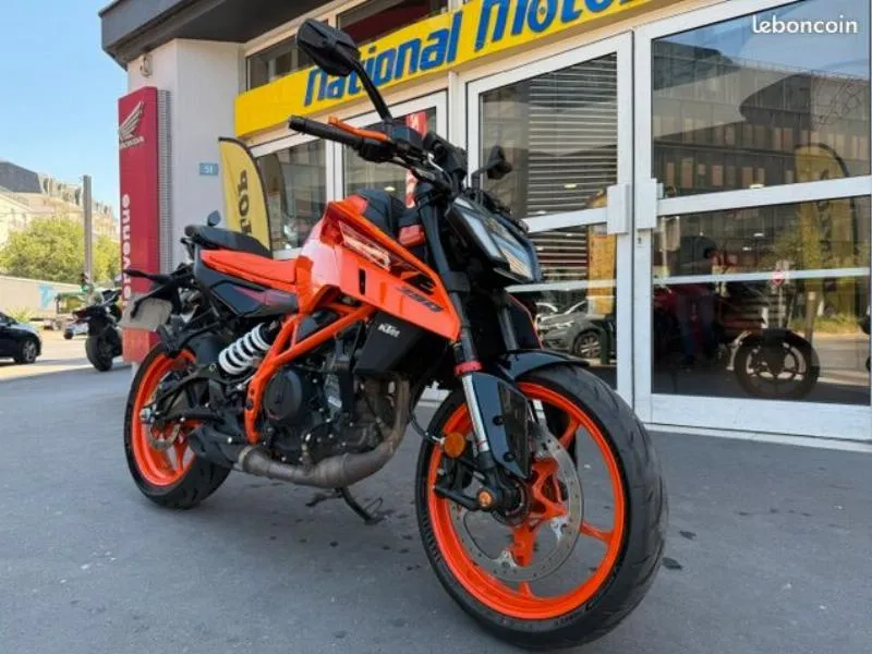 390 DUKE ABS