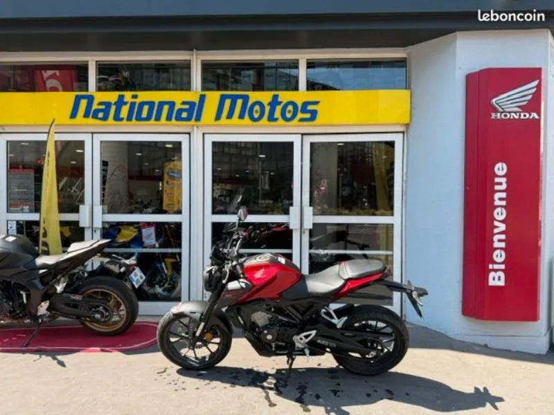 CB 125  R