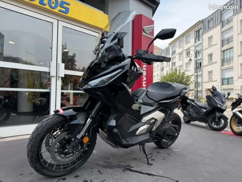 XADV 750 DCT