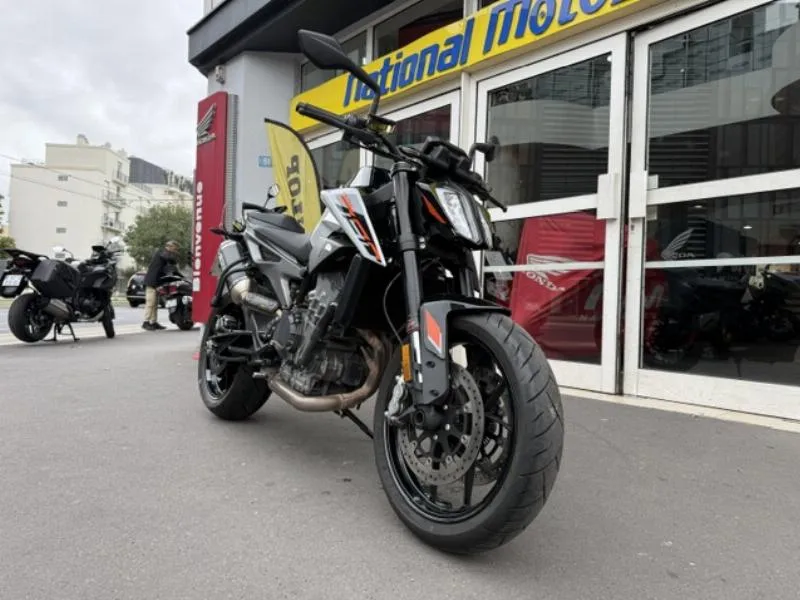 790 DUKE L