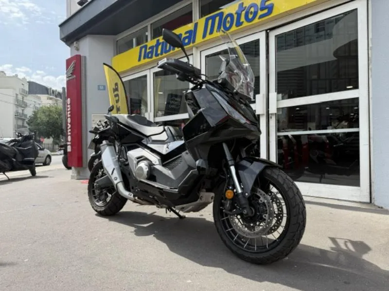 XADV 750 DCT