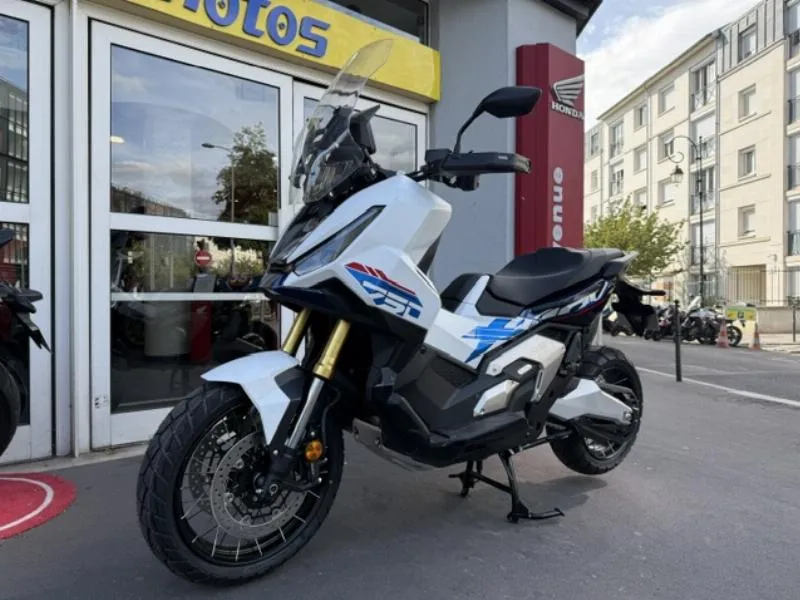 XADV 750 DCT