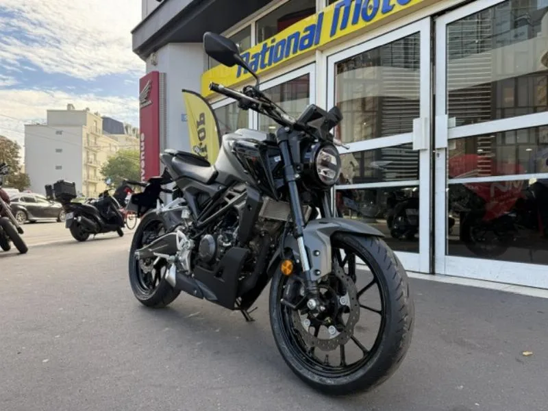 CB 125  R
