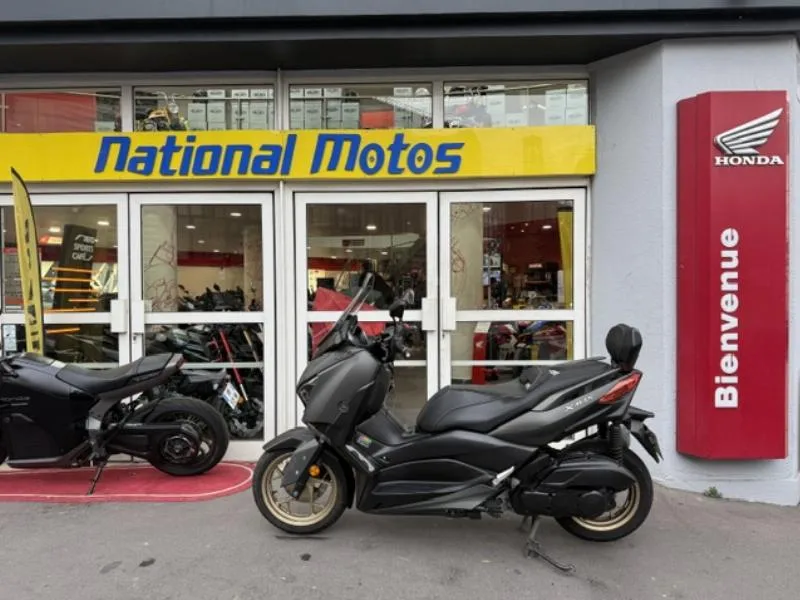 XMAX 125 TECH MAX