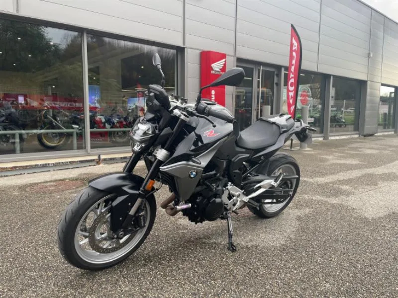 F900R