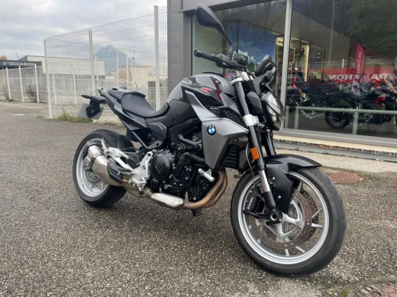 F900R