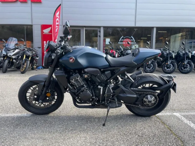 CB1000R