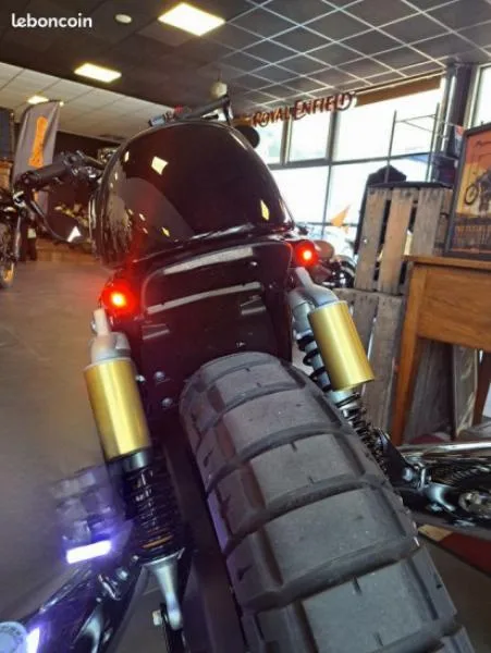 INTERCEPTOR 650 TWIN