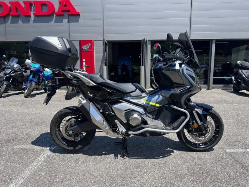   XADVv 750