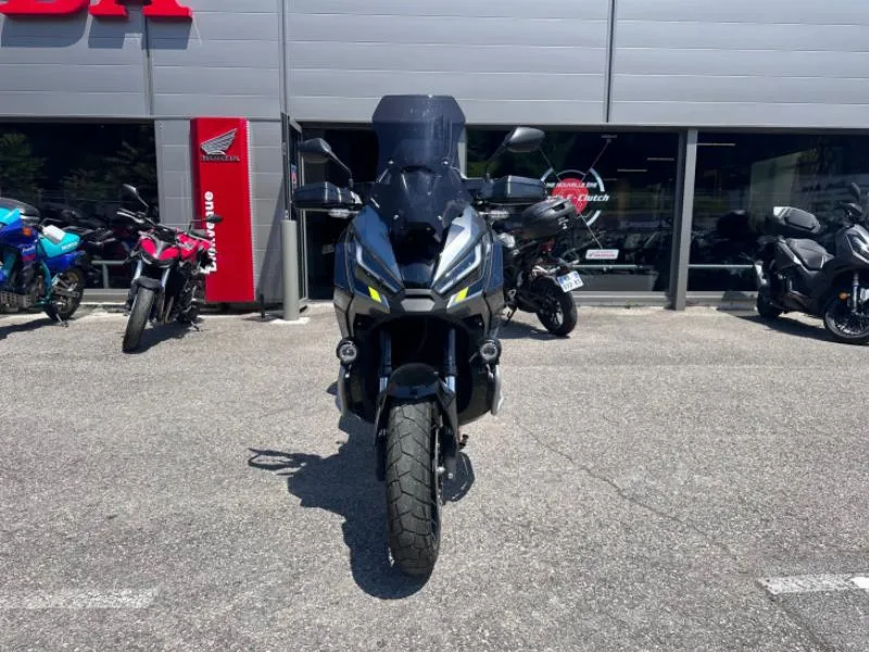   XADVv 750