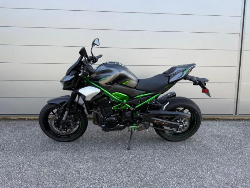 Z 900