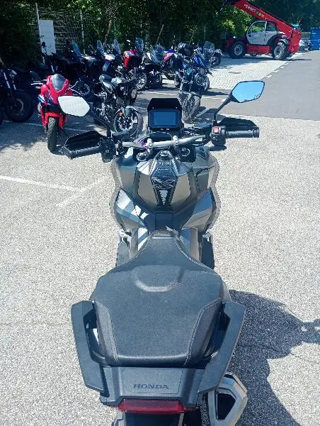 XADV 750