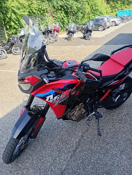 CRF 1100  L AFRICA TWIN