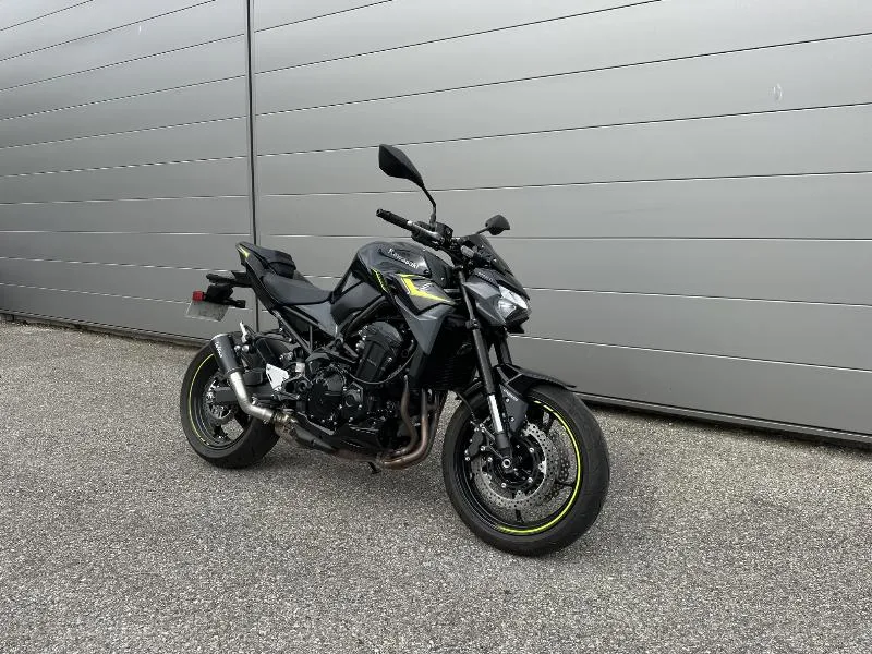 Z900