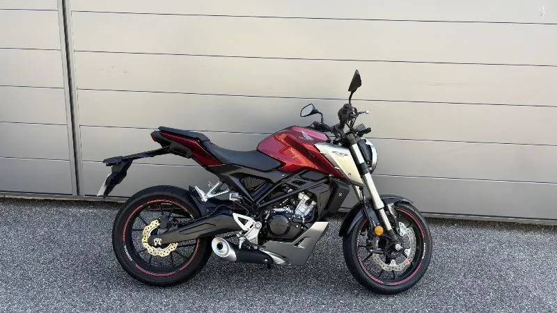 CB 125 F
