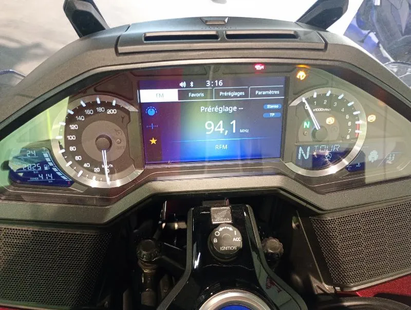 GL 1800 GOLDWING TOURING DCT