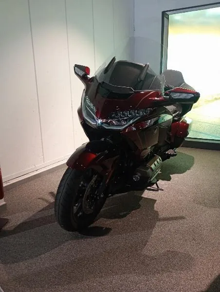 GL 1800 GOLDWING TOURING DCT