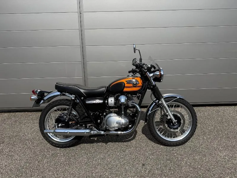 W 800