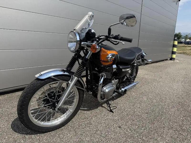 W 800