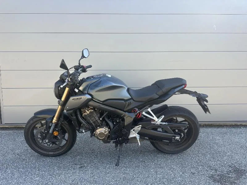 CB 650 R