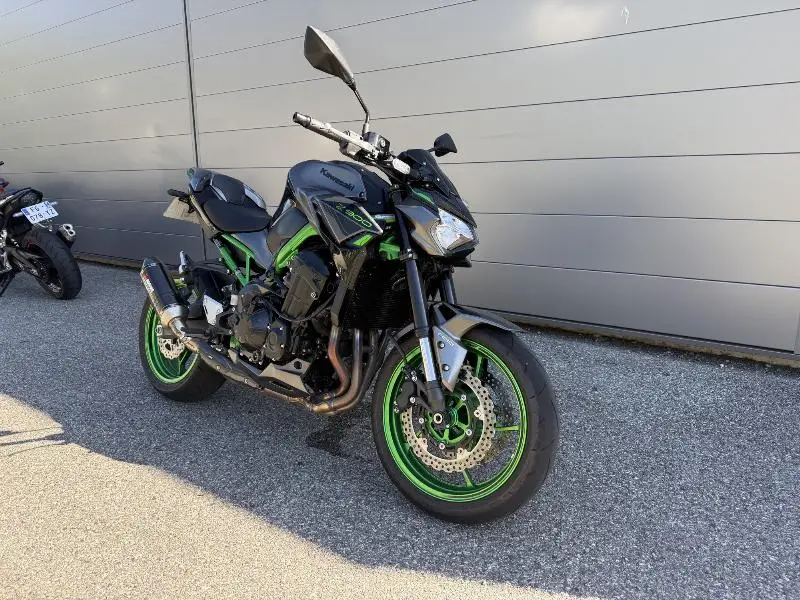 Z 900
