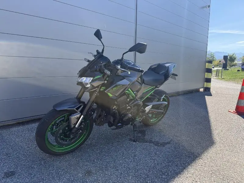 Z 900