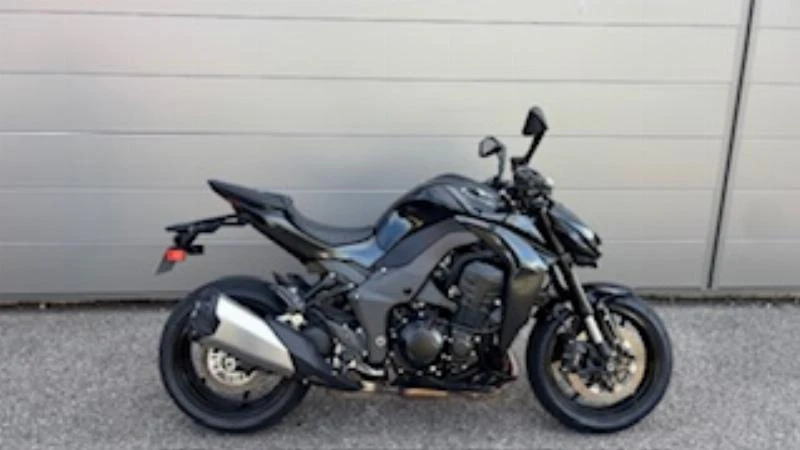 Z1100