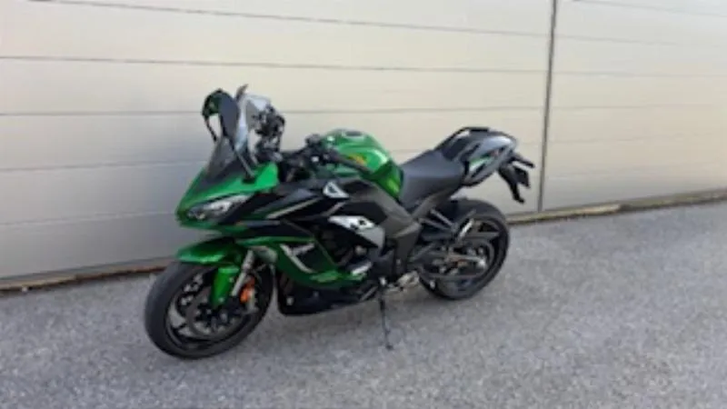 1100 SX SE