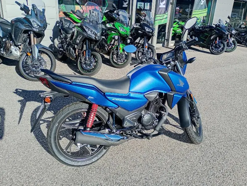 CB 125 F